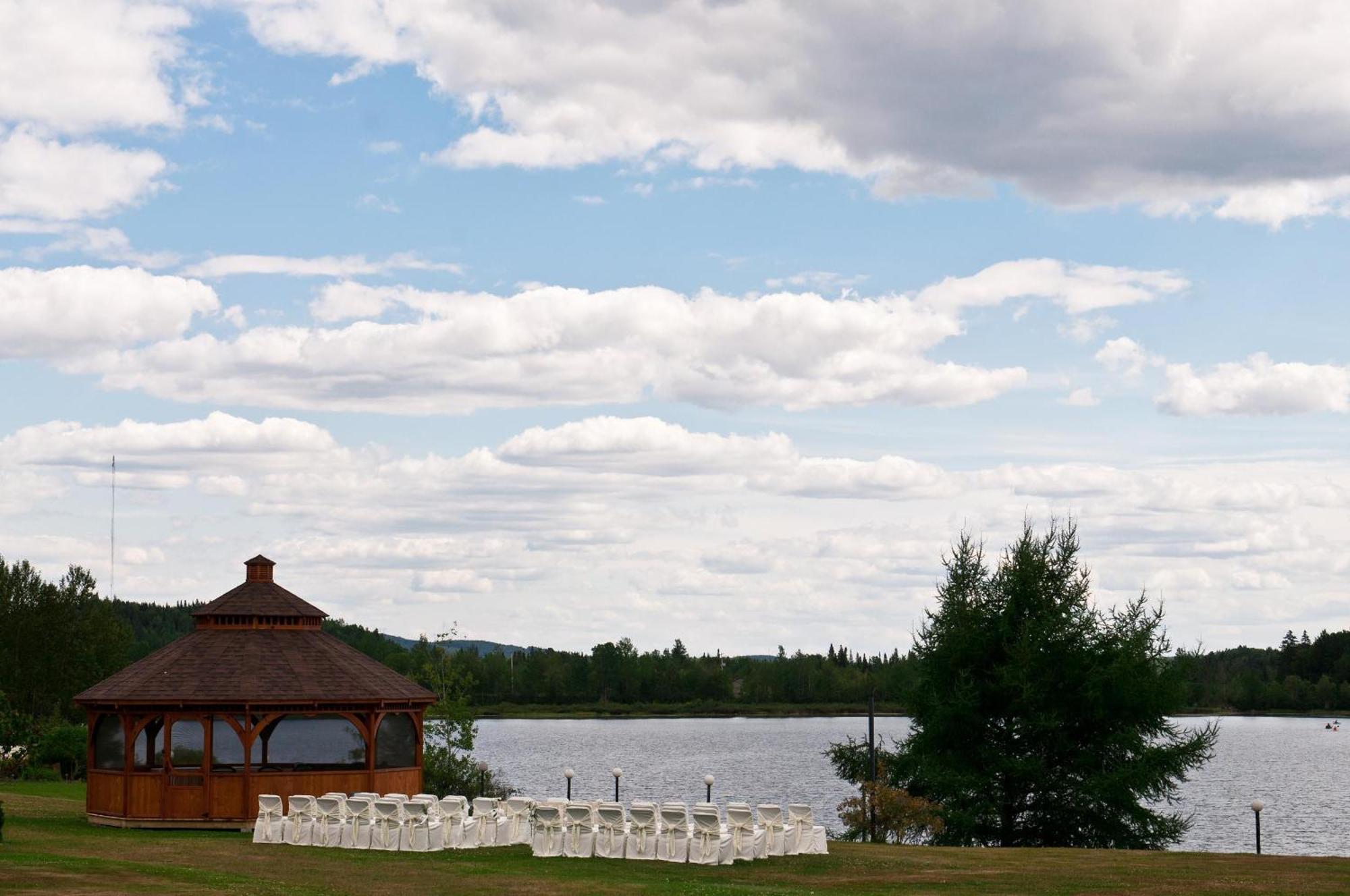 Le Manoir Du Lac Delage Hotel Stoneham Exterior photo